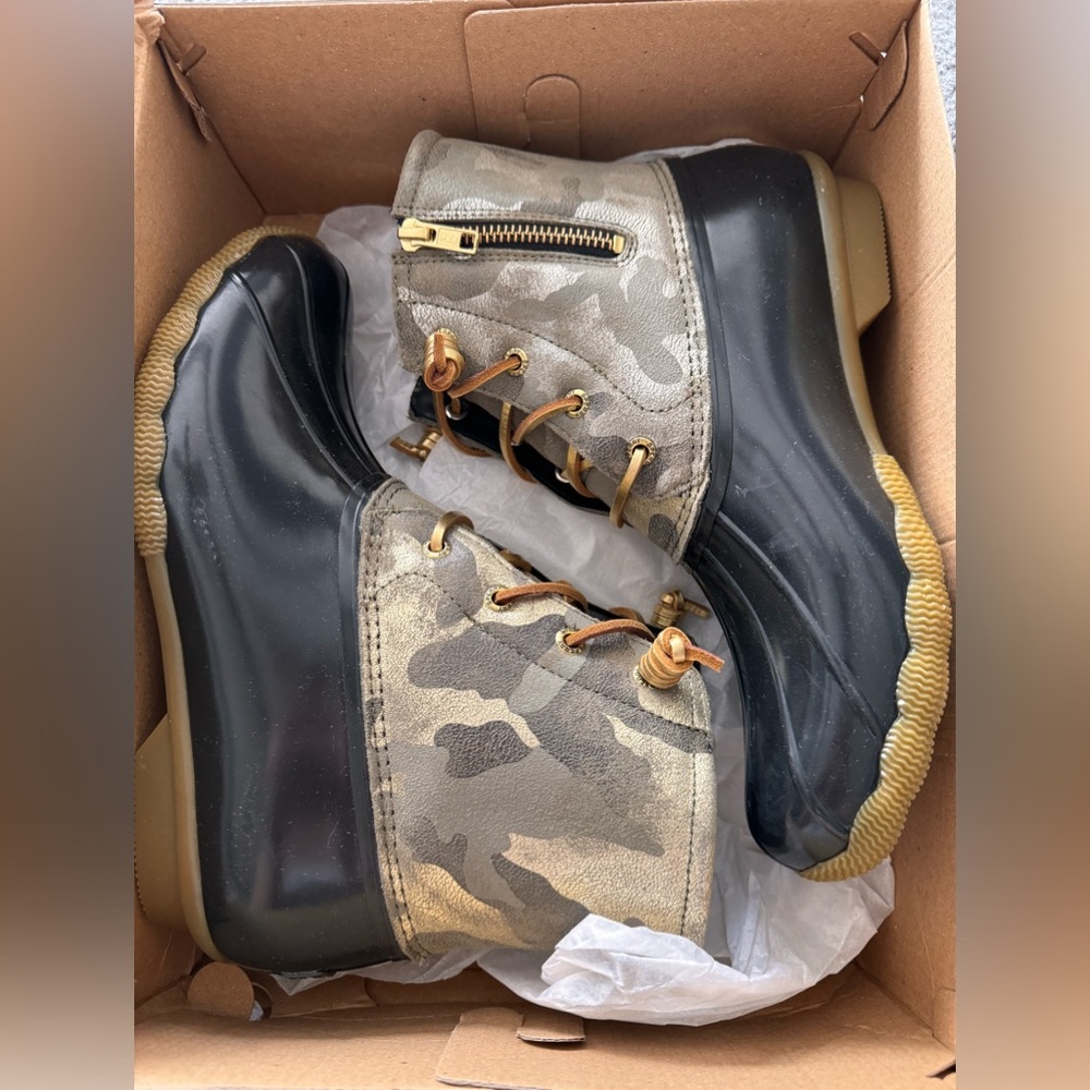 Sperry duck boots
